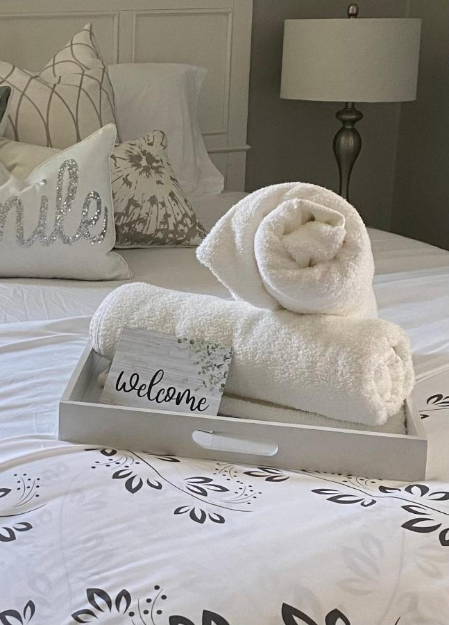 Cozy, Upstairs Apartment Pets Welcome With Fee Family Friendly Close To Everything كليفلاند المظهر الخارجي الصورة